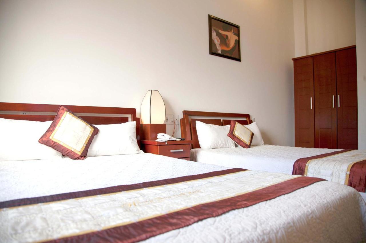 Hoang Thuy Sinh Hotel Дананг Екстериор снимка